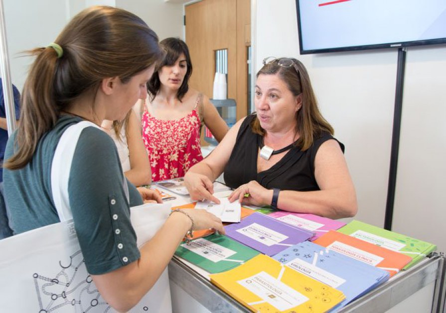 "Esta edición tendrá lugar en un contexto muy especial, ya que se conmemoran los 100 años de la profesión Bioquímica", dijo la Dra. Lilian Canavoso, directora de la Escuela de Posgrado (foto).